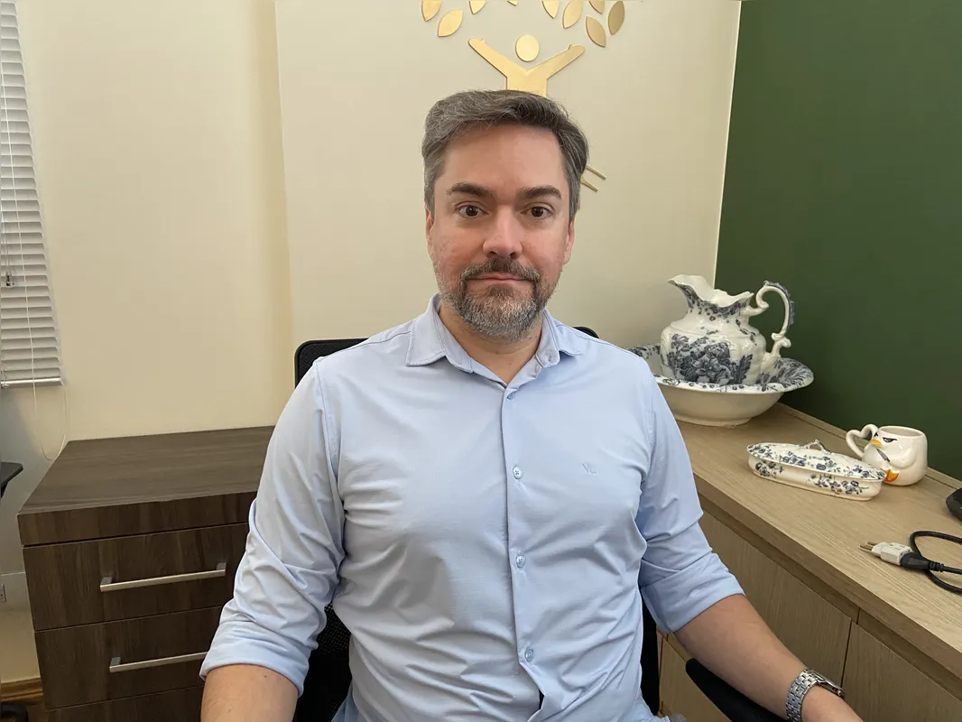 Sylvio Schreiner, psicanalista e colunista da FOLHA: "Perceber a si mesmo exige mais e precisa de mais sutileza também"