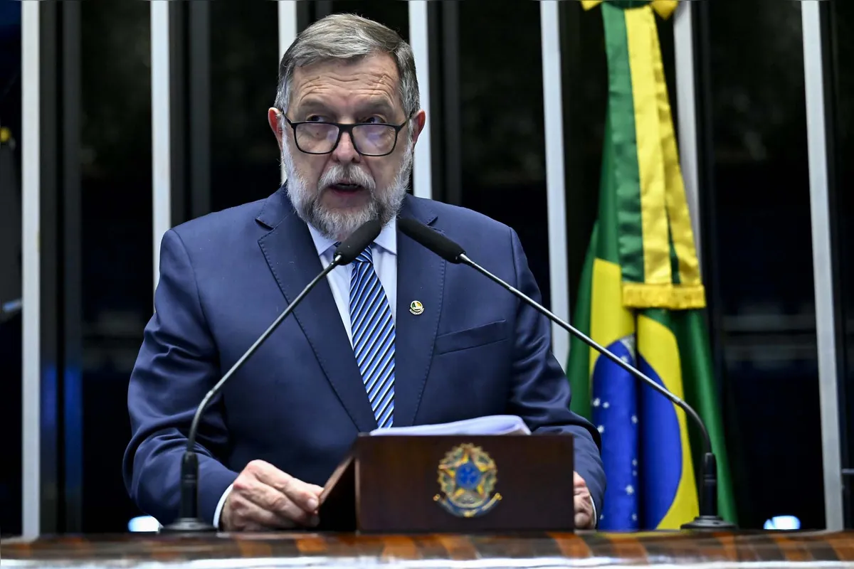 “Ainda é uma medida insuficiente para corrigir as imensas injustiças e os excessos tributários que afligem nosso país", avalia Flávio Arns (Podemos)