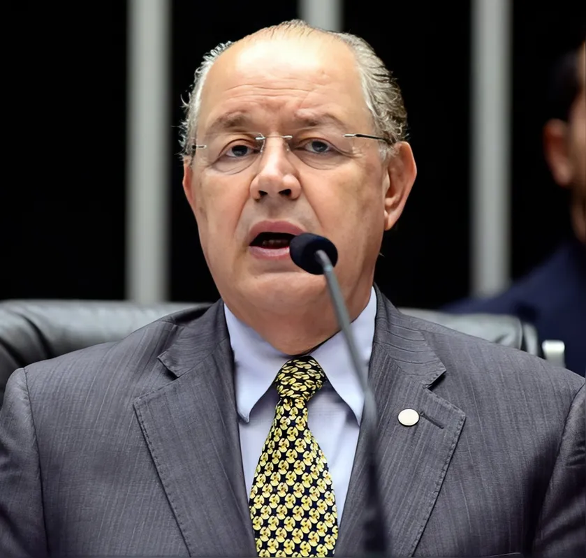 Imagem ilustrativa da imagem Sistema ILS é inaugurado em Londrina com homenagens