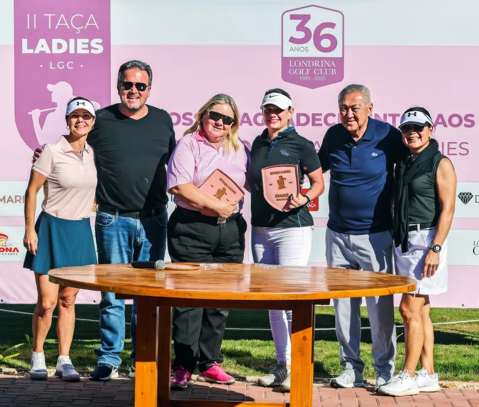 Emili Fuganti, Fabio Marin, Jovana Fuganti, Vanessa Fuganti, Luiz Carlos Miguita e Rute Yagui naPremiação - Gross - para Jovana Fuganti e Vanessa Fuganti