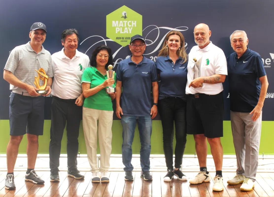 Fábio Meda (vice-campeão), Milton Ogawa (capitão Royal Golf), Tiemi Ogawa (tricampeã), Wilson Hirata (Sisprime), Denise Baccarin (Sisprime), Ivan Pozzi (Campeão) e Dr. Luis Carlos Miguita (presidente do Dpto. de Golfe Royal Golf).
