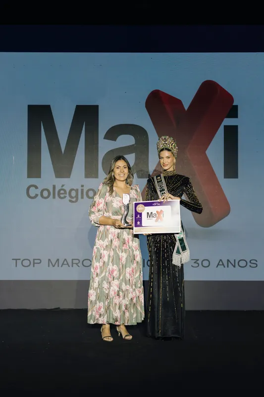 Colégio Maxi: Débora Durães, diretora geral