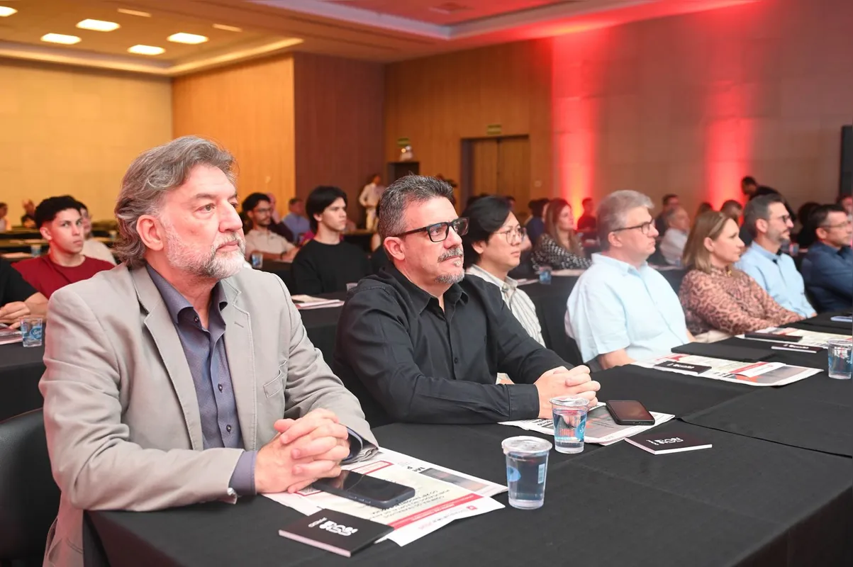 Cláudio Bravim, presidente do Ippul, e Hemerson Ravaneda, diretor da Codel