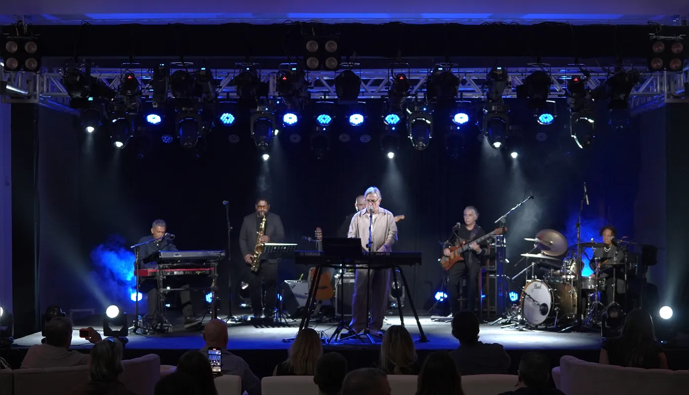 Ivan Lins em show de reabertura do Pátio da Mata