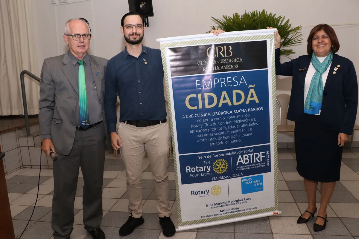 Arthur Harbs, o homenageado Arhur Rocha Barros e a Governadora Irma Mariotti Meneghel