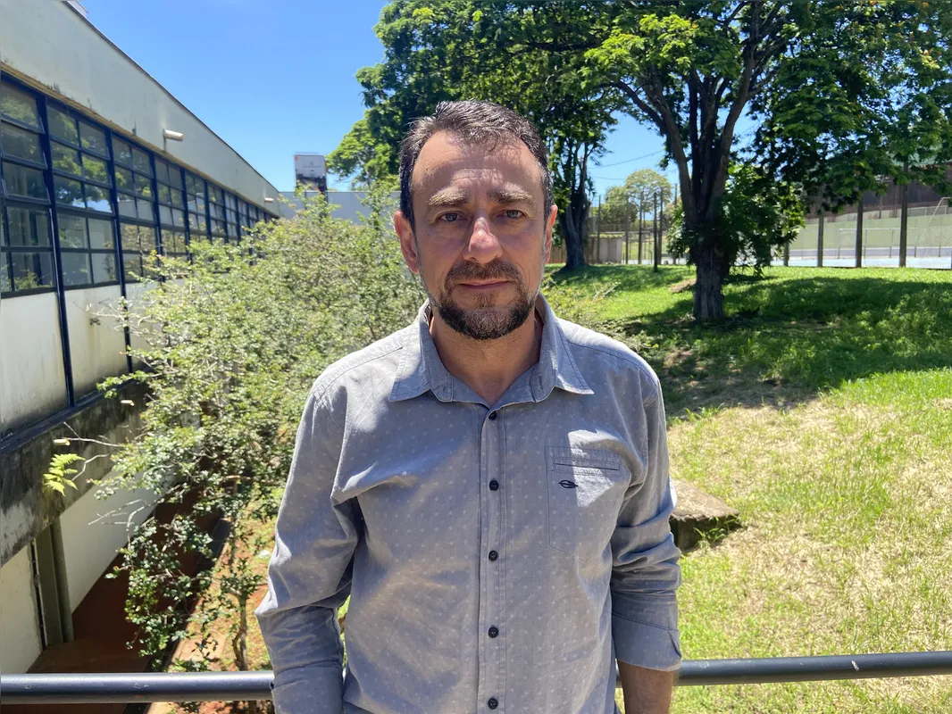 Na UEL, Hélio Serassuelo orienta pesquisas que trazem a saúde mental e atividade física como aliadas