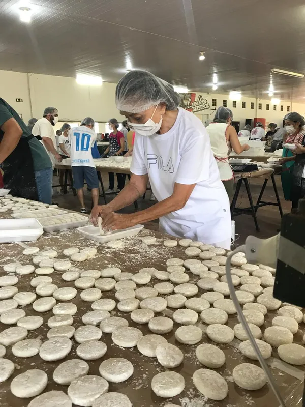 O bolinho de arroz é tradicionalmente consumido no Ano Novo e em ocasiões especiais