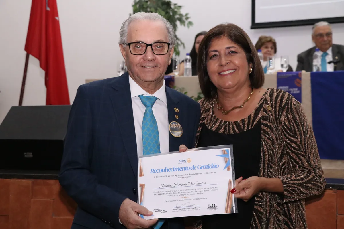 Antônio Ferreira dos Santos também homenageado com a governadora Irma Meneghel Paiva
