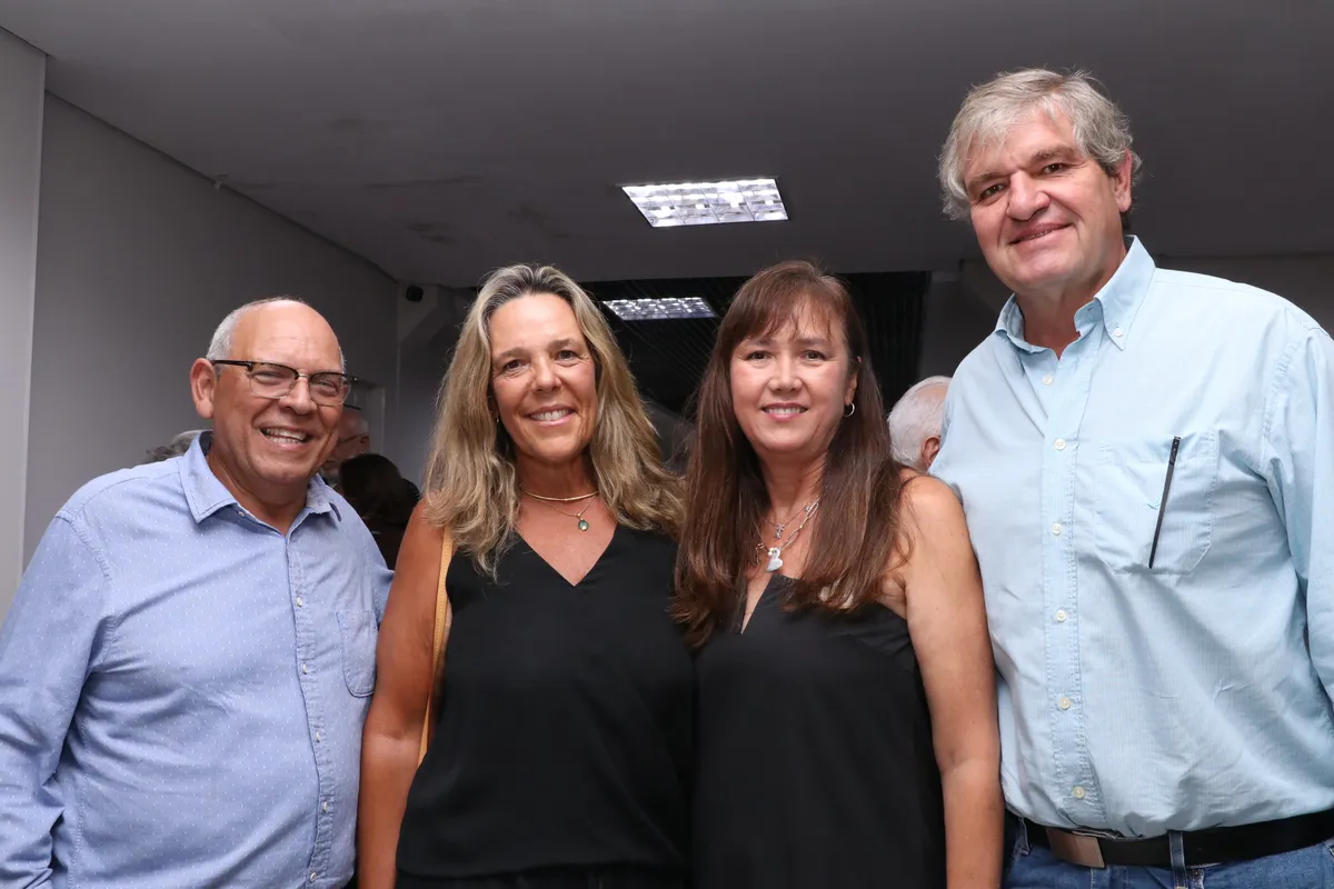 Omar Taha, Claudia Taha, Monica Wagner e Hans Wagner