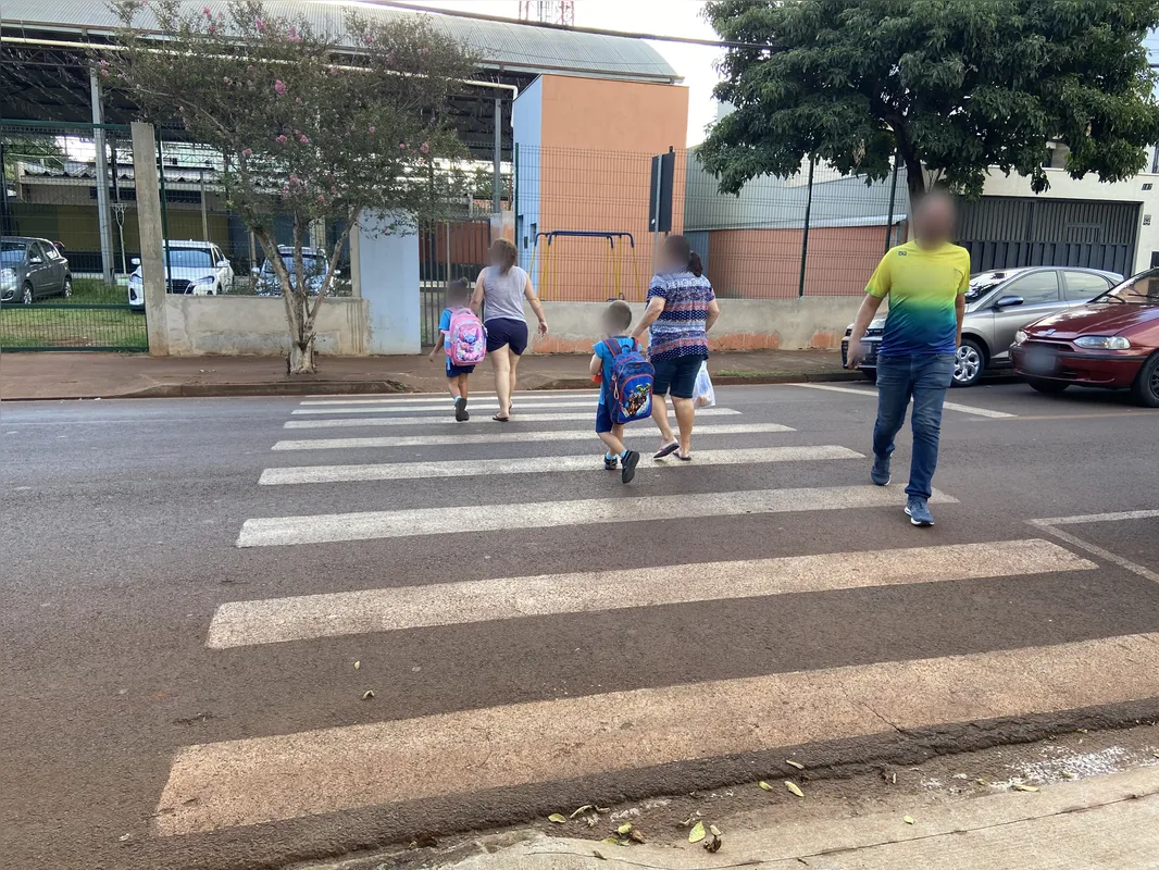 Imagem ilustrativa da imagem Após atropelamentos, rua de escola terá mão única