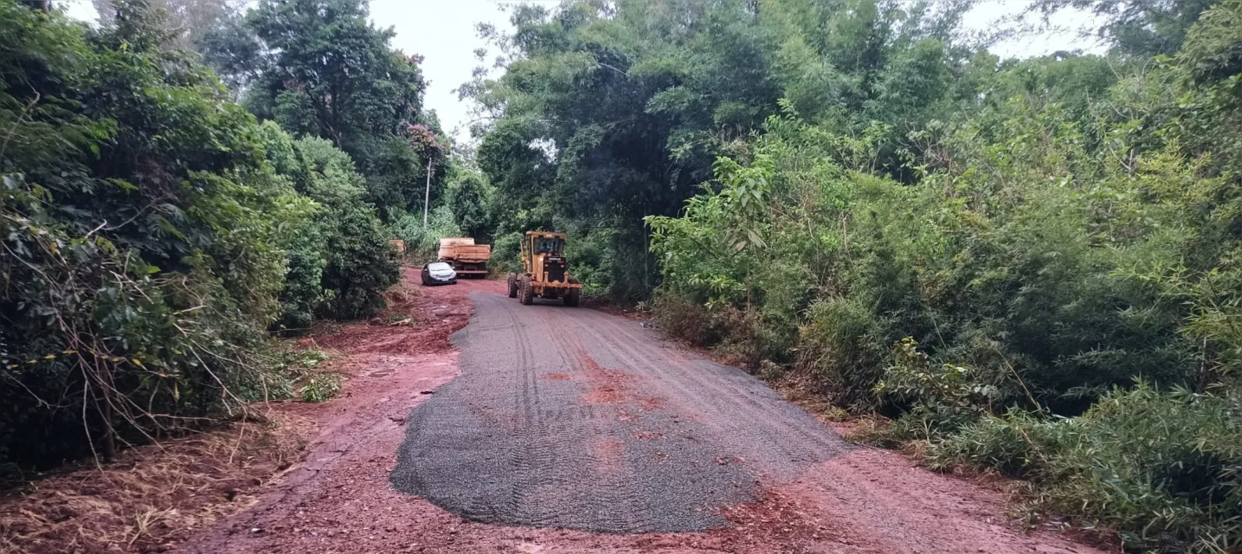 Imagem ilustrativa da imagem Após chuva intensa, prefeitura mapeia pontos críticos em vias de Londrina