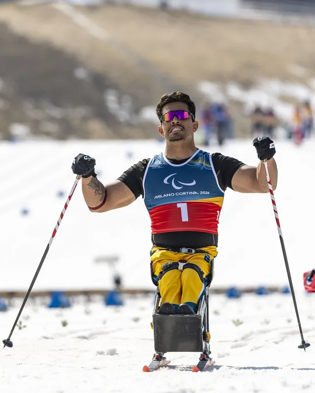 10.03.26 - CRISTIAN RIBERA - medalha de PRATA - Jogos Paralímpicos de Inverno Milão-Cortina 2026 - Prova de Ski Cross-country no Tesero Cross-Country Skiing Stadium, em Tesero, Itália. Foto: Alessandra Cabral/CPB
