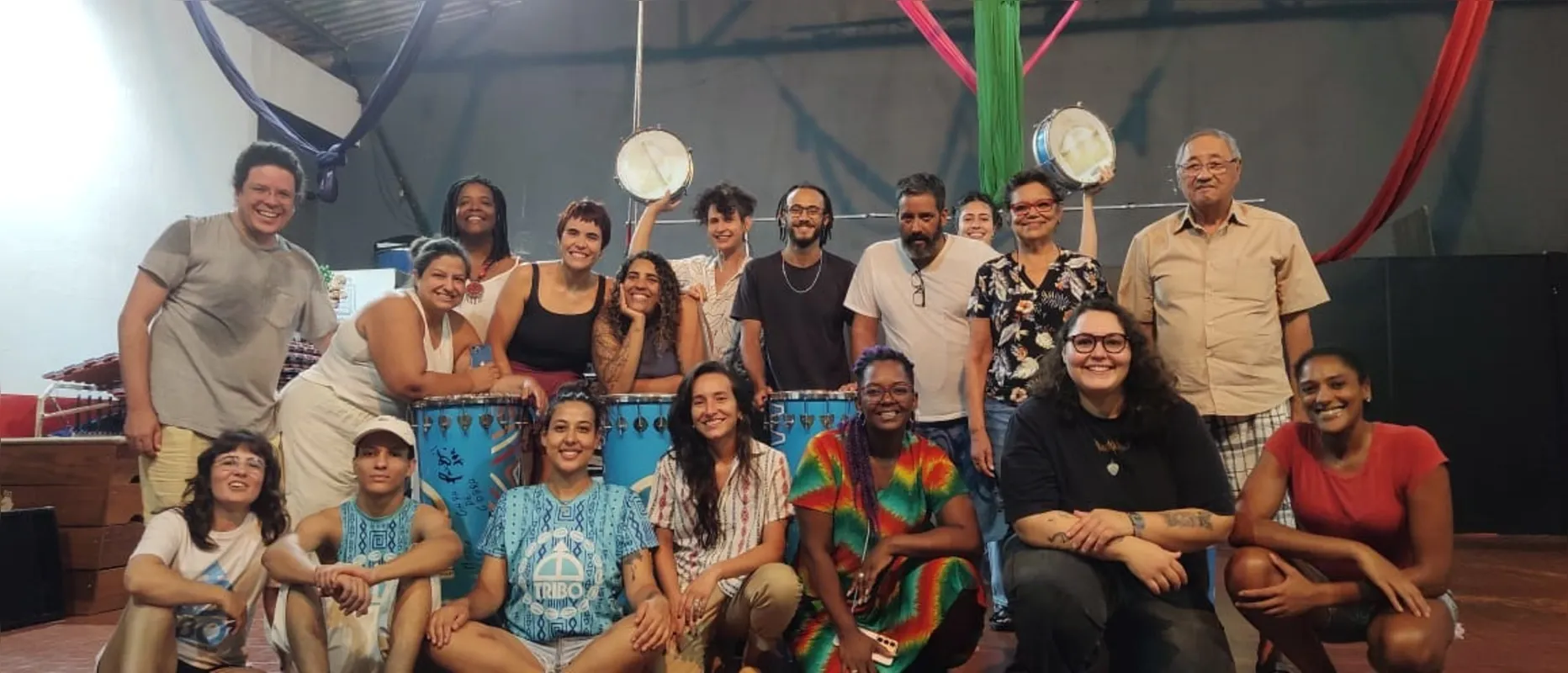 BatucaRua: bloco que tem Rodrigo Poggian como mestre de harmonia se une ao Tribo Percussão para arrastar foliões na Zona Norte