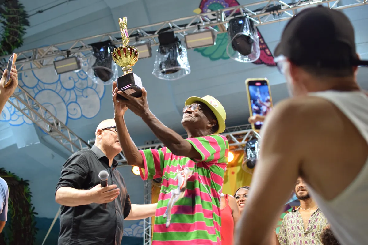 Imagem ilustrativa da imagem Com homenagem a Braguinha, 2º dia de Carnaval reúne bom público em Londrina