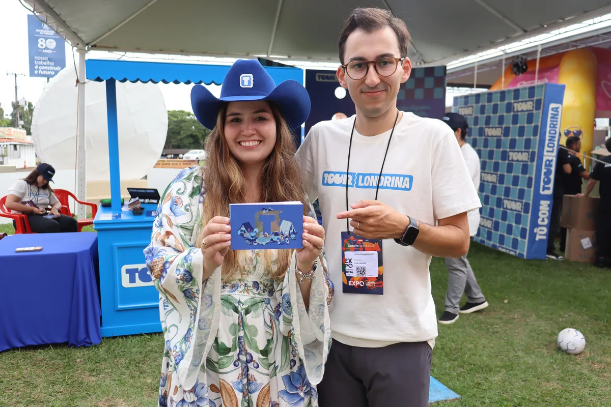 Marcela Degusta e seu noivo, Arthur Marchini, permanecem no estande do Tour Londrina, na Expo, até domingo (19)