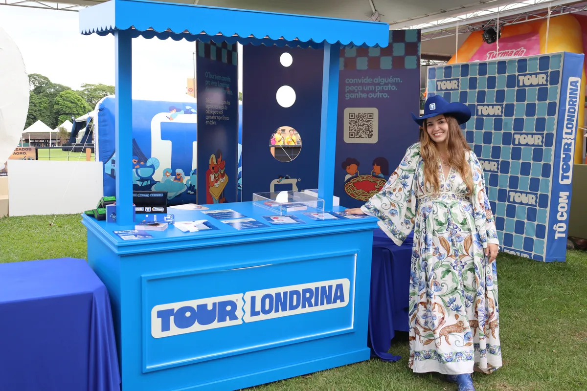 Estande do Tour Londrina fica logo na entrada do Parque Ney Braga Eventos