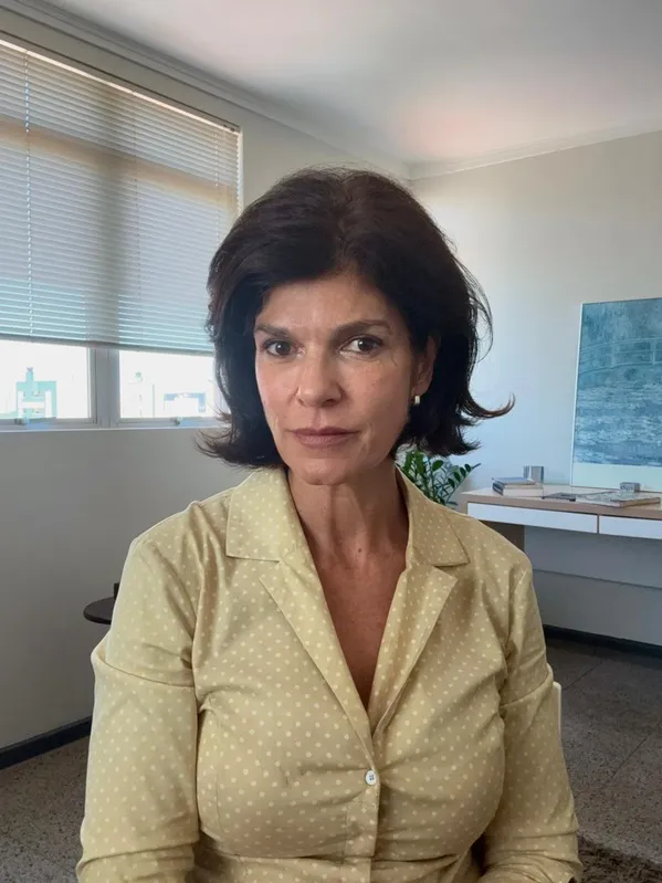 Dra. Zuleica Barreto Campos, psicanalista e psiquiatra: "É fundamental os pais estarem atentos para não cair na ilusão de que se seu filho está dentro de casa, ele está protegido"