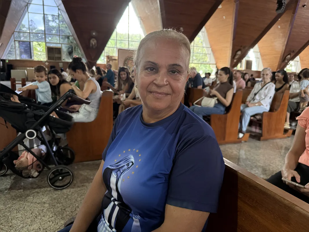 Elaine Marques assistiu a encenação da Via-Sacra na Catedral Metropolitana pela 1ª vez nesta sexta (3): "fé sempre em primeiro lugar"