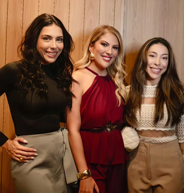 Isabela Moreno, Samile Sahão e Júlia Moreno