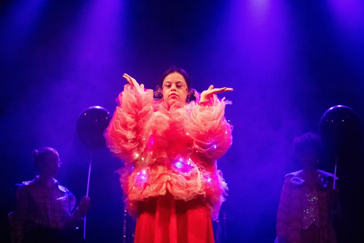 Pietra Silvestri, 25 anos, atriz com Sindrome de Down, integra o elenco