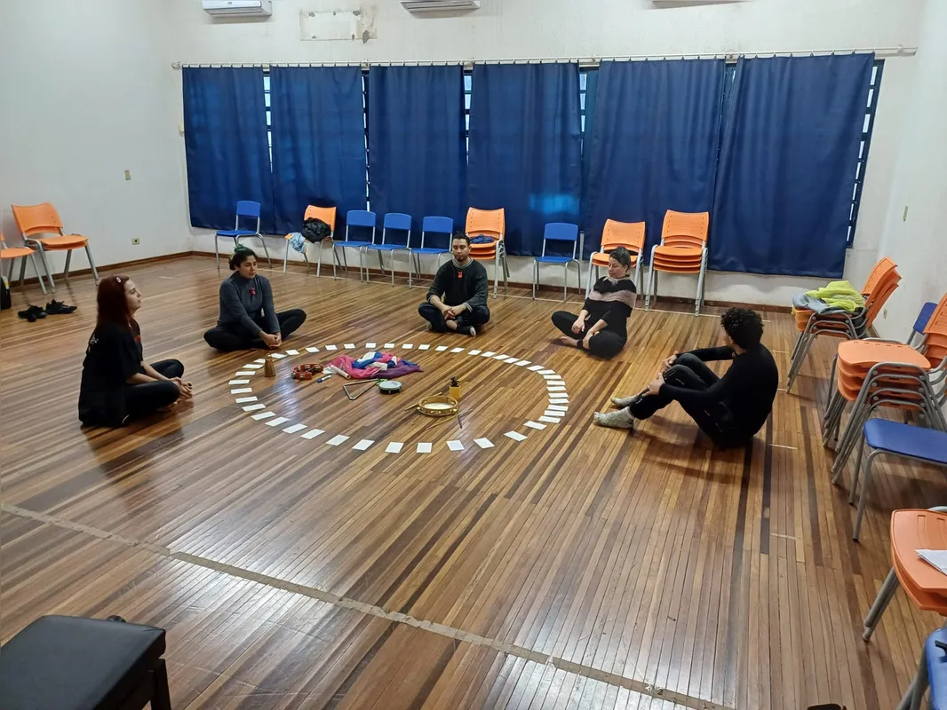 A oficina “Corpo presente na primeira infância”, com pedagoga Andrea Pimenta, será realizada em 17 de março