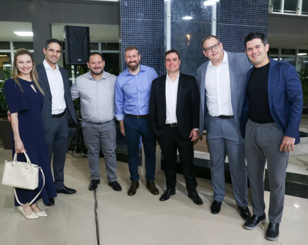 Médicos das Residências: Tamires Lukenczuk Dias, Vinicius Hatanaka, Rodrigo Torres, Marcelo Haddad, Luis Fernando Tirolli, Cesar Zuccoli e Mariano Menezes