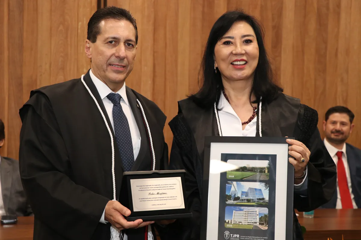 Dr. Luiz Valério dos Santos (juiz diretor do Fórum Criminal de Londrina) e a Desembargadora Lídia Maejima, presidente do TJPR