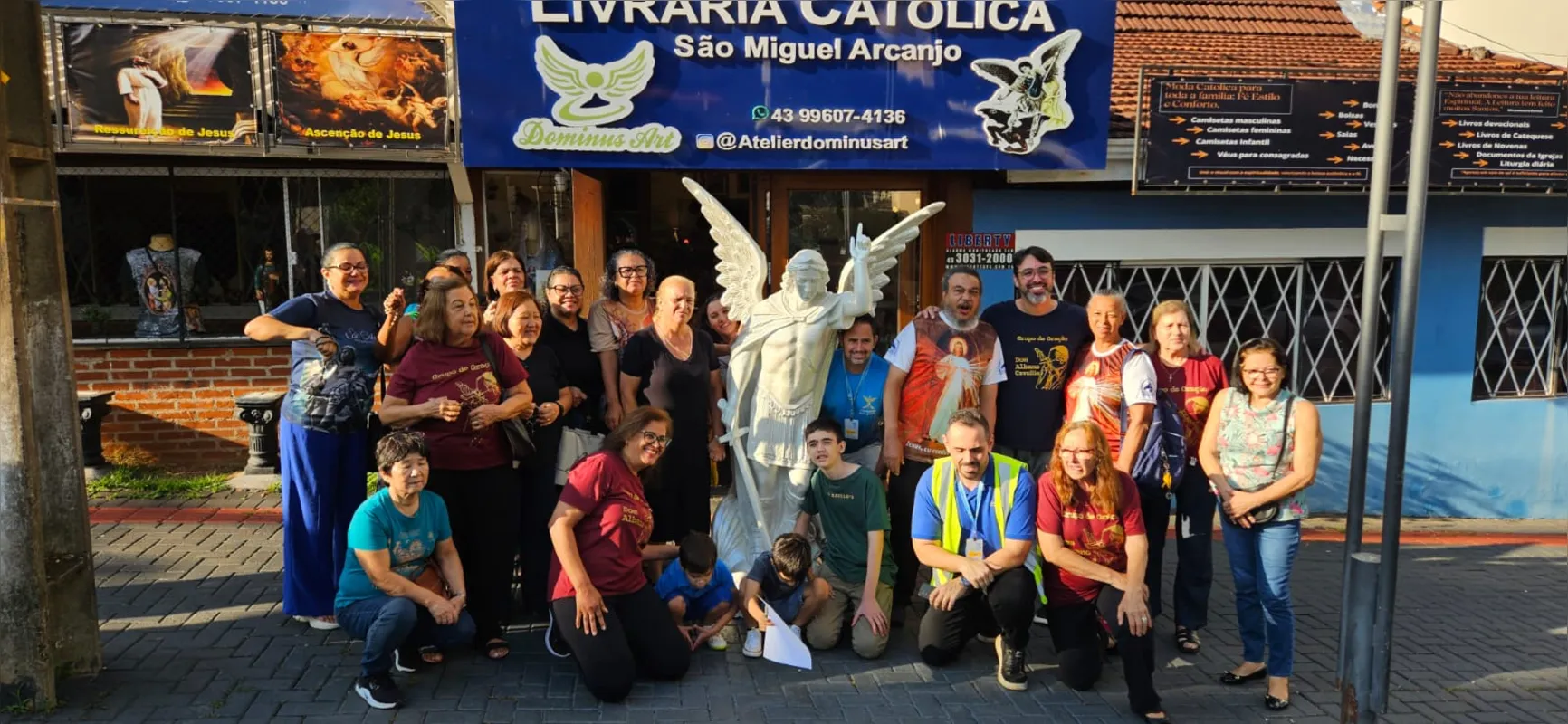 Londrinenses particiçram neste sábado (21) da elevação da imagem de São Miguel Arcanjo no centro da cidade