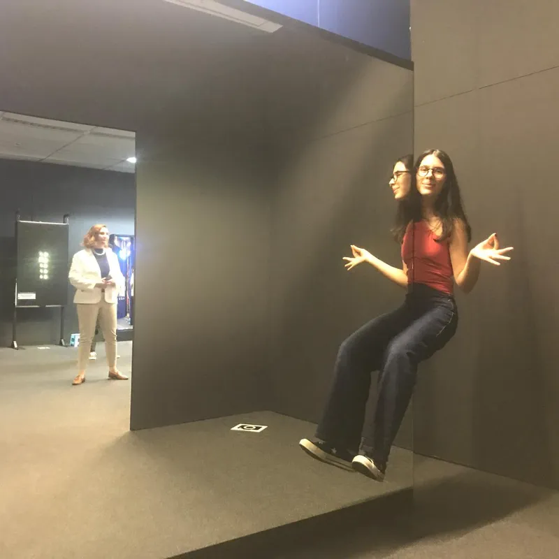 É possível flutuar? Para quem vai ao Museu das Ilusões, sim