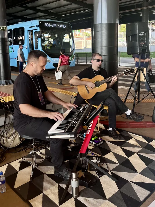 Imagem ilustrativa da imagem Instrumental Urbano leva música ao Terminal Rodoviário