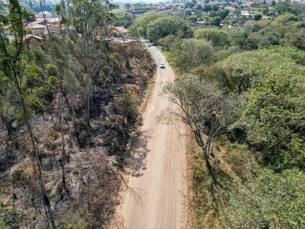 Estrada rural de Jacarezinho