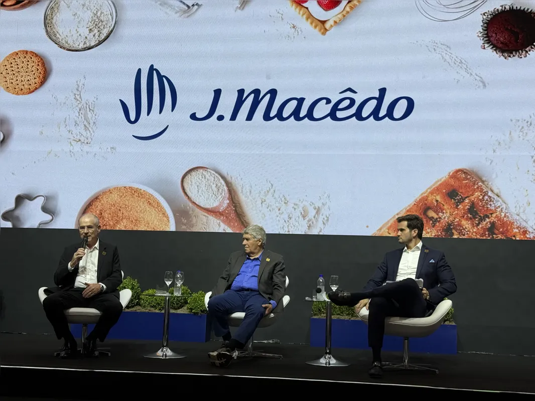 Da esquerda para direita, Irineu José Pedrollo, Amarílio Proença de Mâcedo e Ravi Macêdo