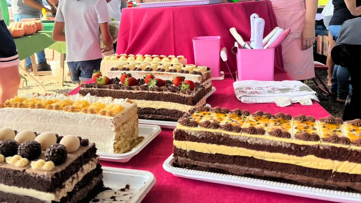 Imagem ilustrativa da imagem Nova onda doce: londrinenses se entregam à paixão pelos bolos de feira