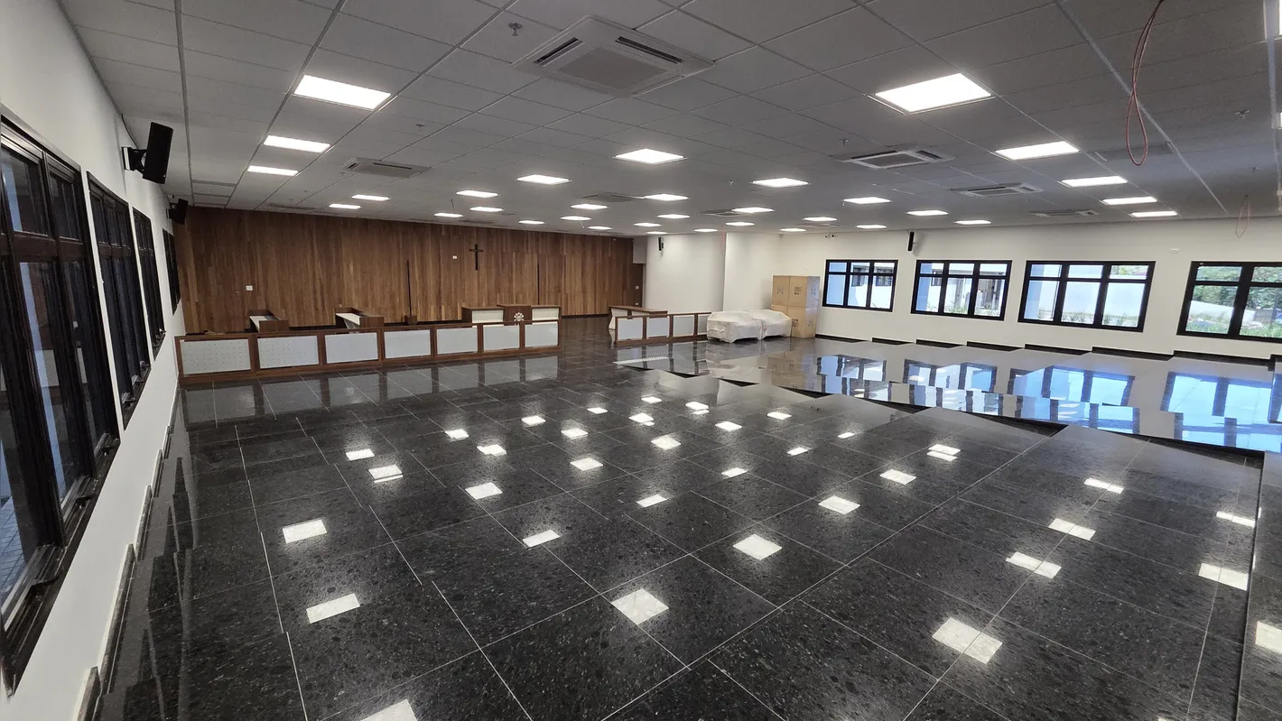 Sala do Tribunal Júri aguarda a compra de mobiliário
