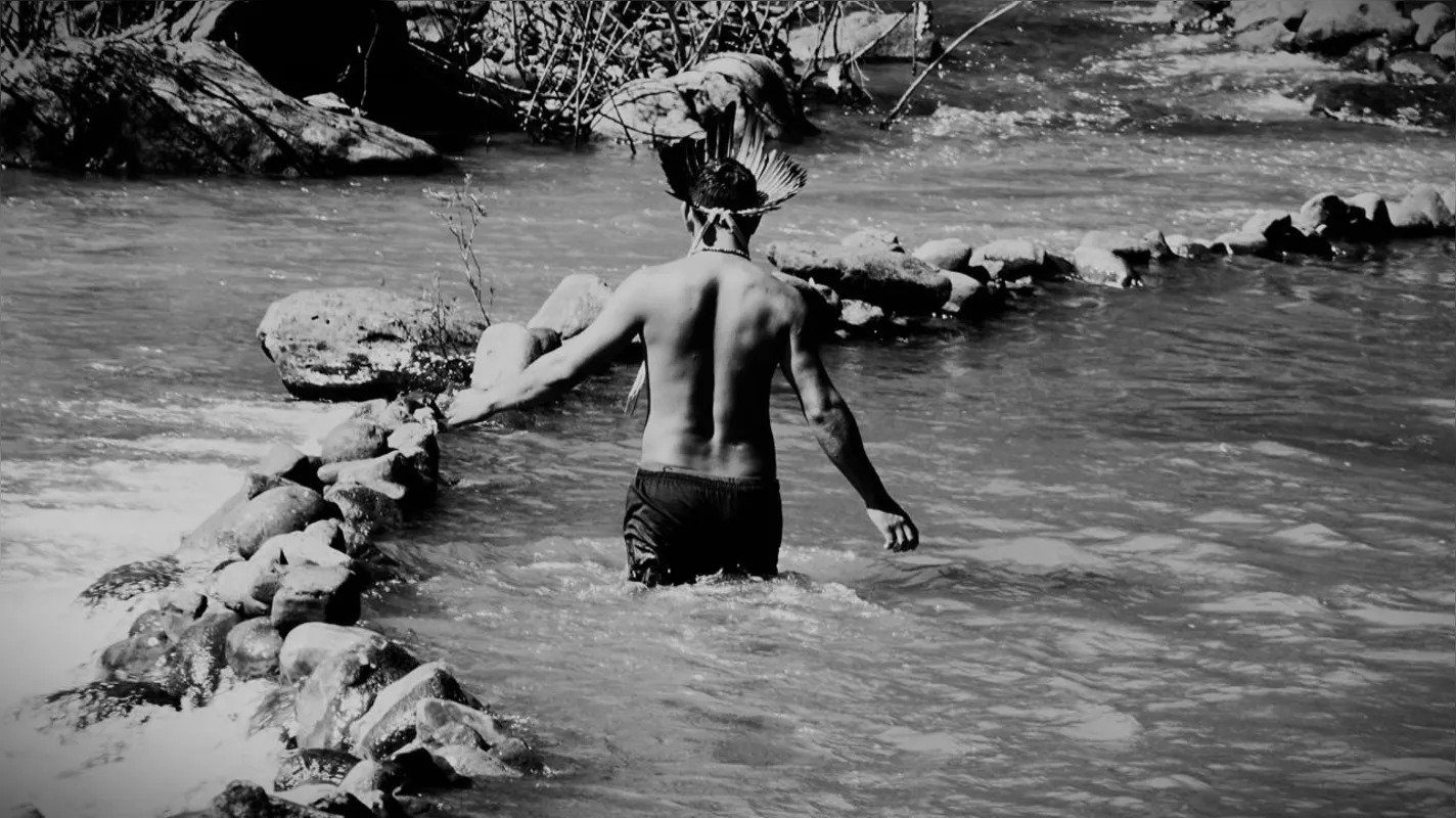O evento conta com duas exosições de fotos: "Nhe’ê", no foyer do Cine Teatro Ouro Verde, e Memórias Silenciadas no Museu do Café/ Sesc Cadeião Cultural