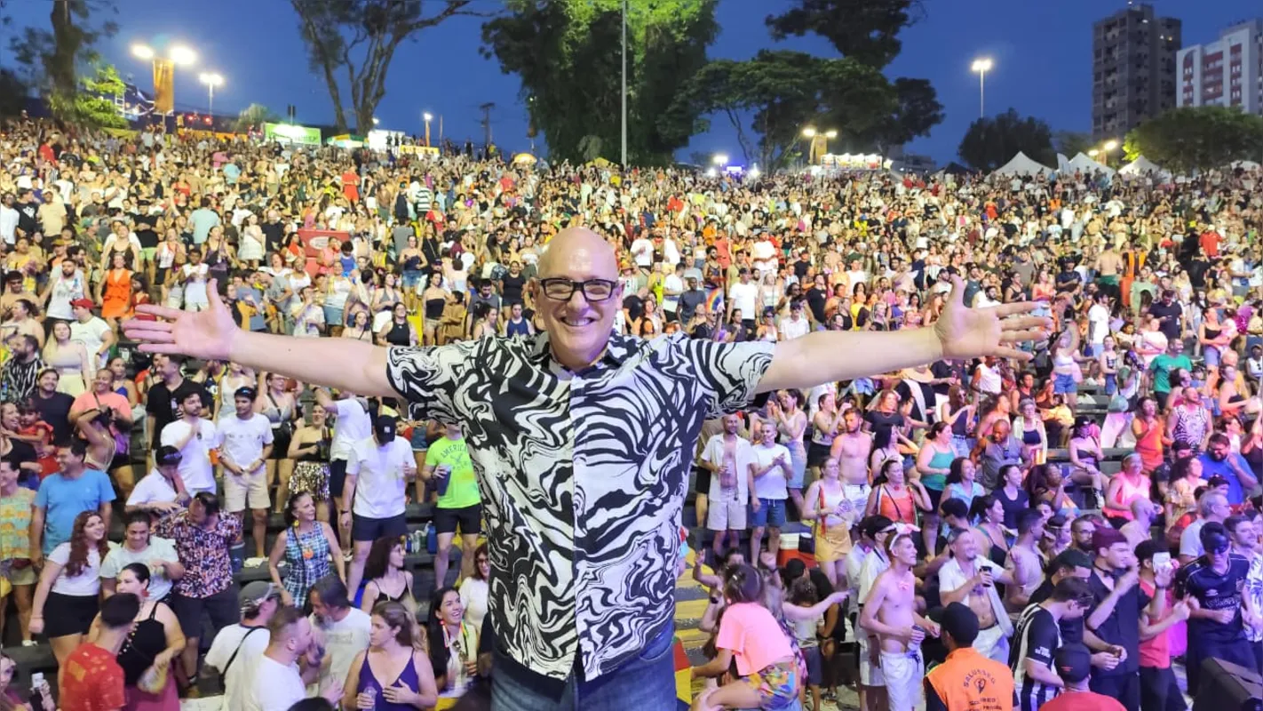 Imagem ilustrativa da imagem Programação do Carnaval de Londrina lota o Anfiteatro do Zerão