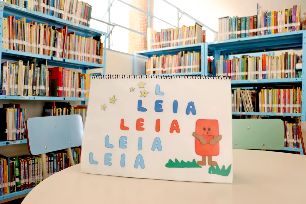 O evento "Toda Quinta Tem História" é realizado em todas as bibliotecas municipais de Londrina, das regiões central, sul, norte e oeste