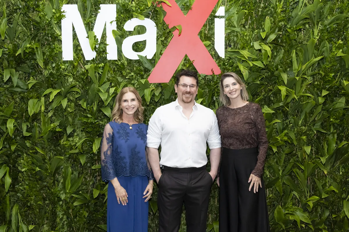 Raquel Calil Ruy, Diretora Pedagógica da 1ª e 2ª série do Ensino Médio, Bruno Chaves, CEO do Grupo Giusto 5 e Mantenedor do Colégio Maxi, e Janaina Gardenal Fenato, Diretora de Inovação