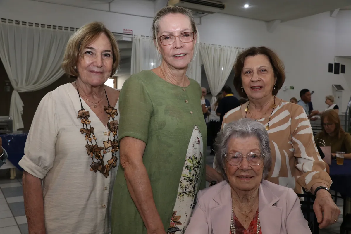 Marisa Fuganti Jaria, Monica Inge do Santos, Rosa Inge dos Santos e Marinilce Ferreira