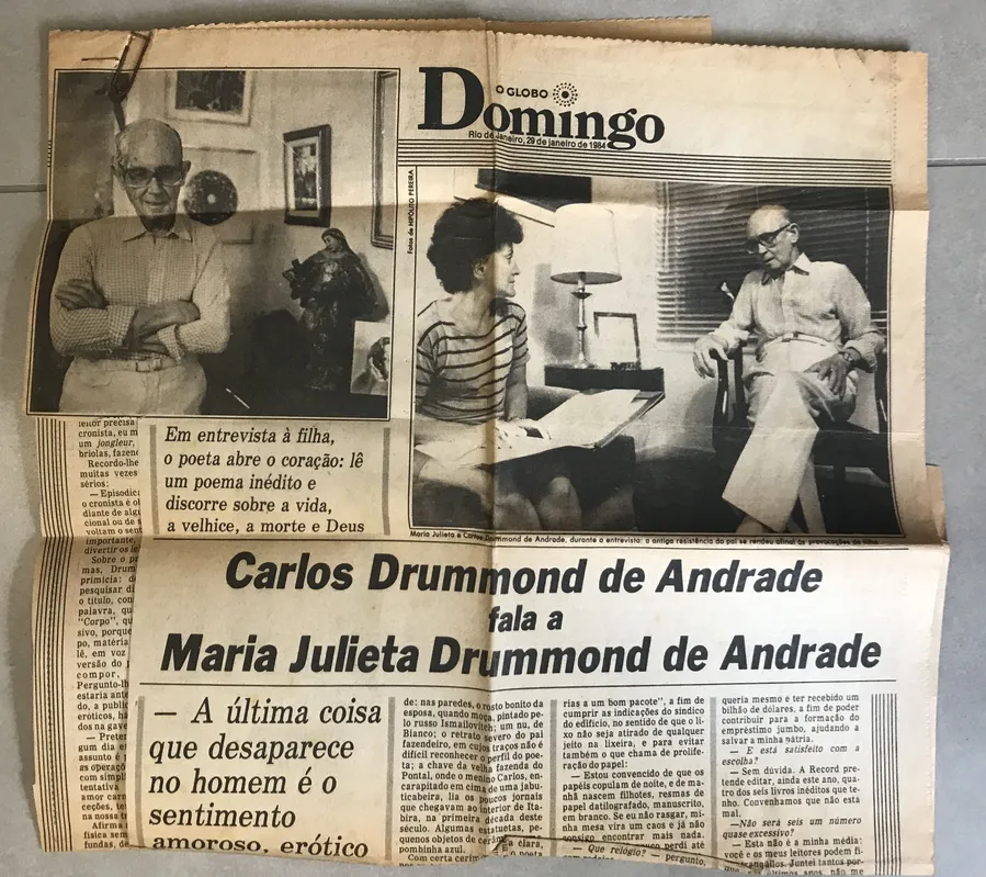 De marcadores de livros a antigos recortes de jornal, tudo pode ser encontrado dentro dos livros de sebos