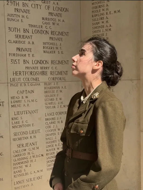 Clarissa Desterro traduziu os poemas  de Wilfred Owen para o português