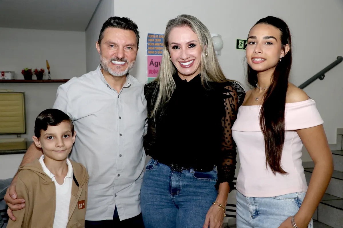 Lorenzo Pelegrini, Carlos Pelegrini, Laine Ramos e Lorena Pelegrini