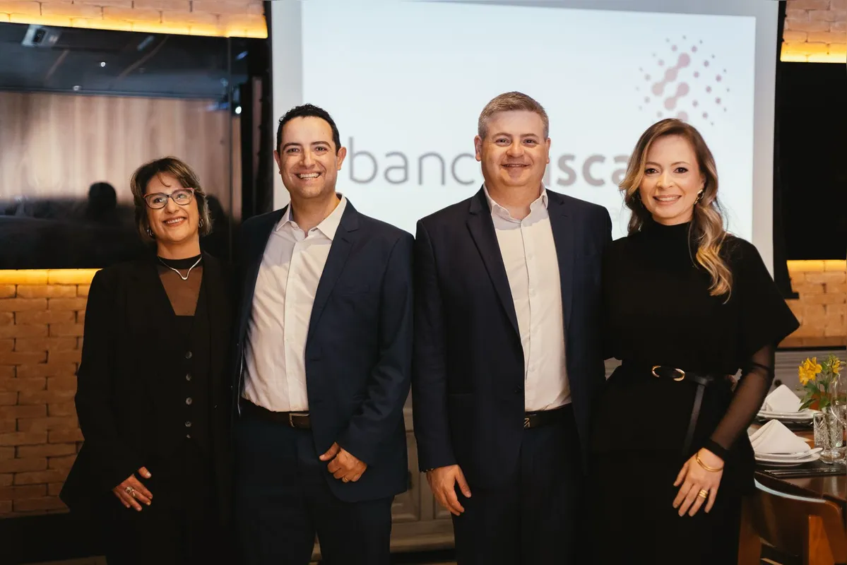 Monica e Marcos Teixeira, Vinícius e Kelly Zanoni