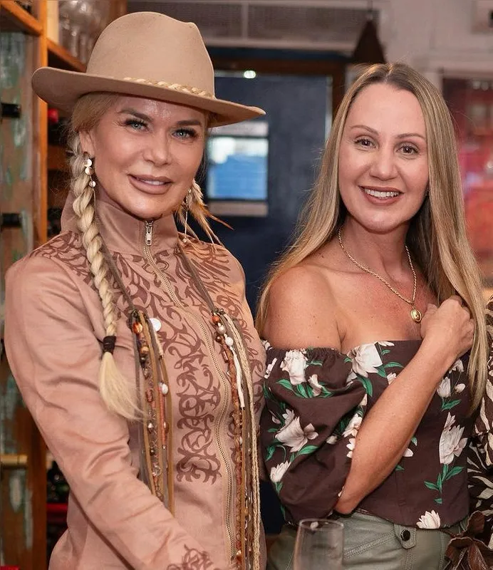 Vânia Kozan e Claudia Carminatti