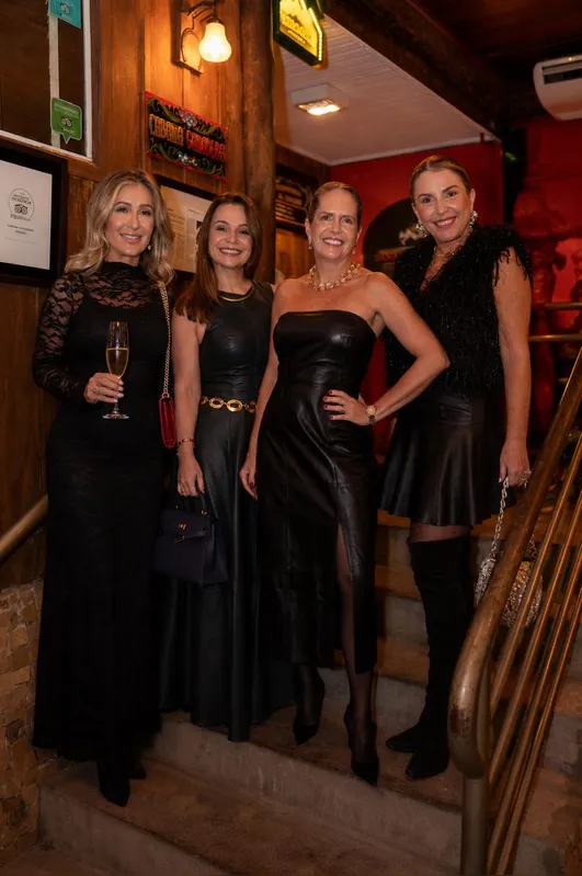 Leila Barros, Adriana Brunate e Raphaela Rios