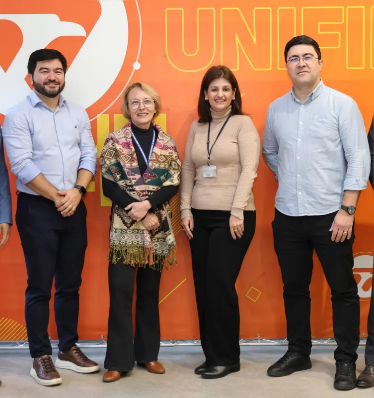 Anderson Kitsuse (executivo da multinacional Semantix), Ana Paula Rodrigues (Câmara Municipal), Fernanda Fassula (UniFil) e Carlos Nakano (presidente do APL de Tecnologia da Informação)