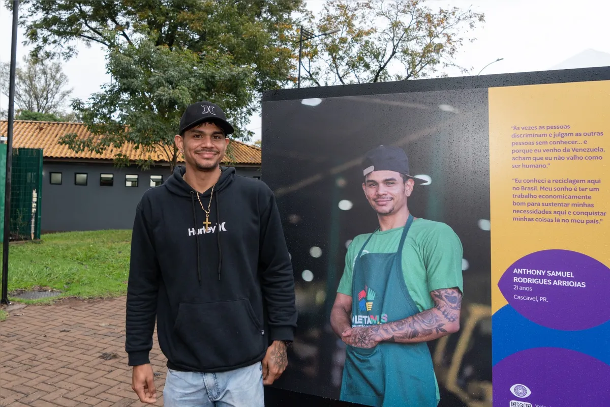 Anthony Arriojas se emocionou a ver sua foto ,