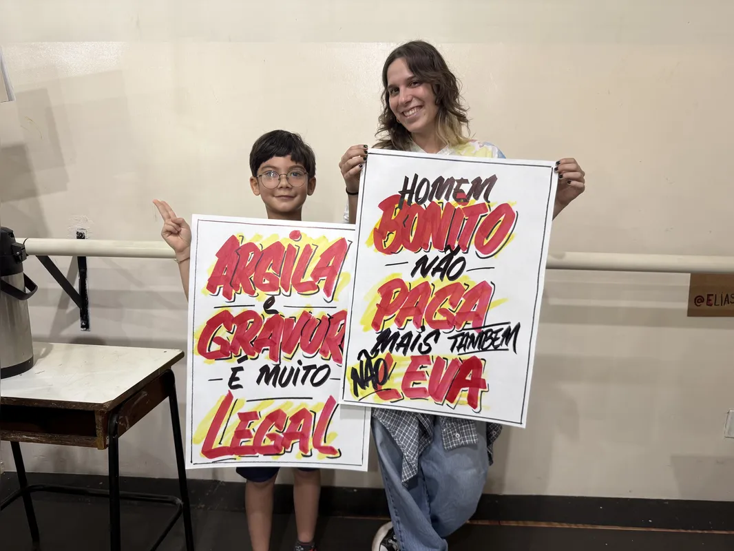 Emílio Pastorello e Fernanda Montanini aprovaram os cartazes temáticos com as frases que escolheram