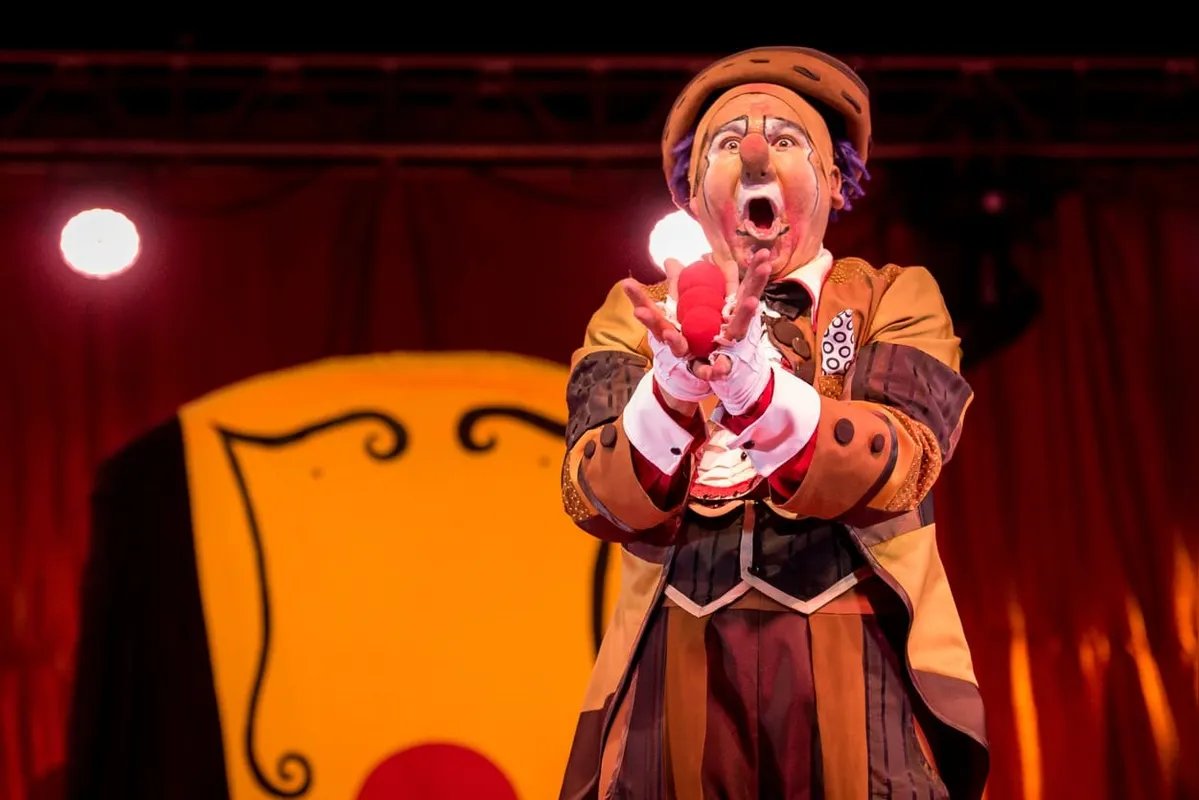 "De Risa en Risa" (México) leva alegria ao Palco do Lago Igapó neste sábado e à Escola de Circo no domingo