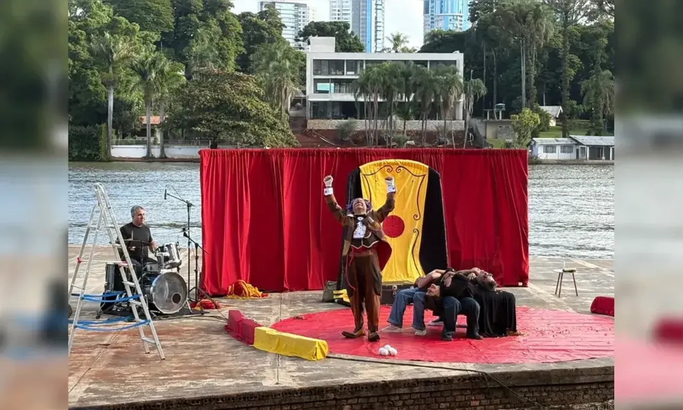 "De Risa en Risa", com Aziz Gual, arrancou risadas nos espaços públicos